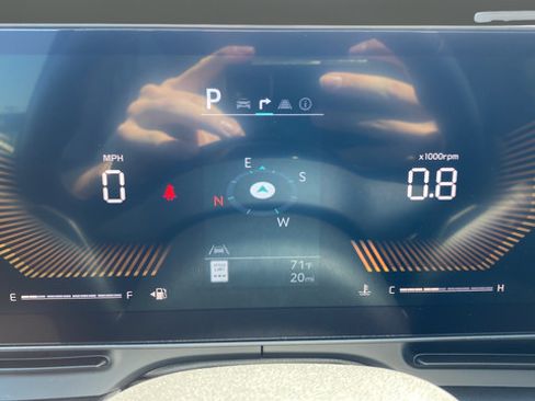New 2026 Kia Carnival EX FWD image 17