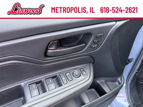 Used 2024 Honda Odyssey Sport image 15