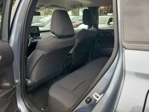 Used 2026 Toyota Corolla Cross LE FWD image 9