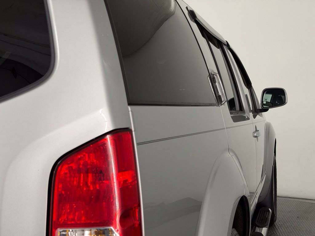 Used 2012 Nissan Pathfinder SV RWD image 61