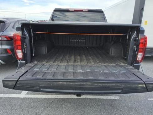 Used 2024 GMC Sierra 1500 Elevation w/ X31 Off-Road Package image 9