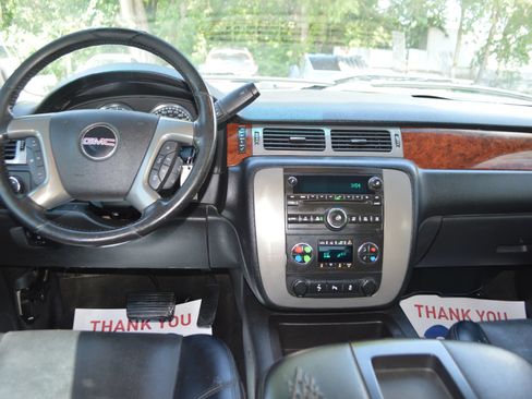 Used 2013 GMC Sierra 1500 SLT w/ SLT Convenience Package AWD/4WD image 18