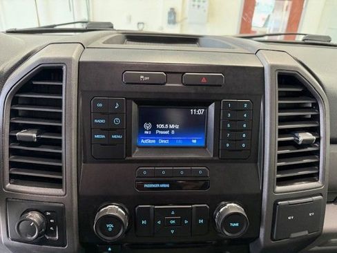 Used 2017 Ford F250 XL w/ Power Equipment Group image 19