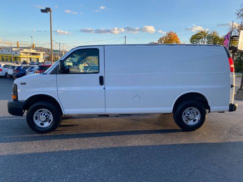 Used 2012 Chevrolet Express 2500 RWD image 6