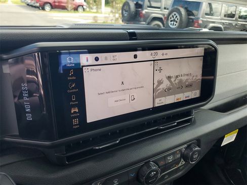 New 2025 Jeep Gladiator Sport image 15