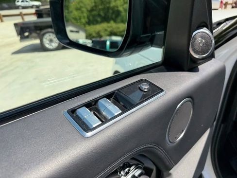 Used 2018 Land Rover Range Rover Supercharged AWD/4WD image 16