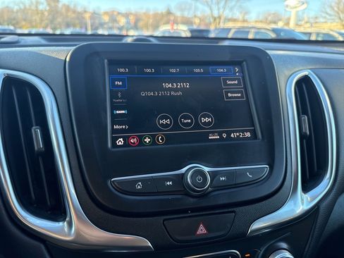 Used 2021 Chevrolet Equinox LT image 18