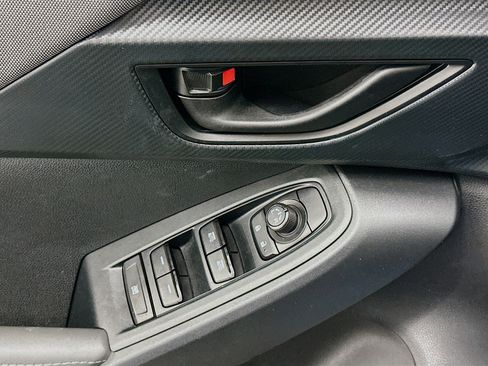 Used 2024 Subaru Crosstrek 2.0i Premium image 15