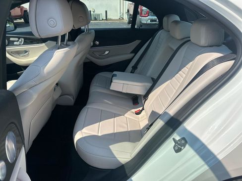 Used 2017 Mercedes-Benz E 300 image 11