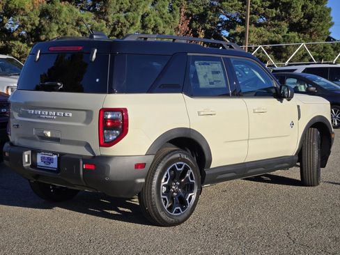 New 2025 Ford Bronco Sport Outer Banks w/ Outer Banks Tech Package+ image 5