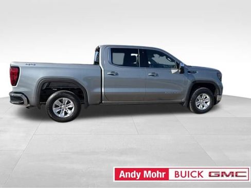 Used 2024 GMC Sierra 1500 SLE image 17