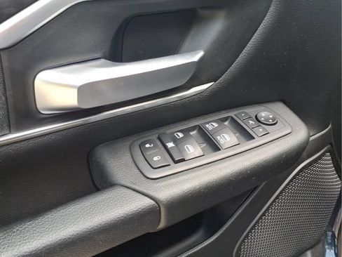 Used 2022 RAM 1500 Big Horn AWD/4WD image 19