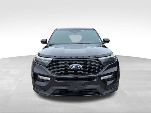 Used 2022 Ford Explorer ST-Line AWD/4WD image 3