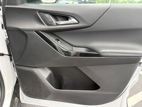 Used 2025 Chevrolet Equinox LT w/ Convenience Package II FWD image 20