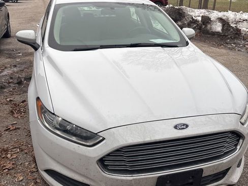 Used 2015 Ford Fusion S image 3