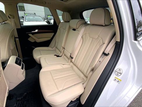 Certified 2023 Audi Q5 e Premium w/ Convenience Package image 21