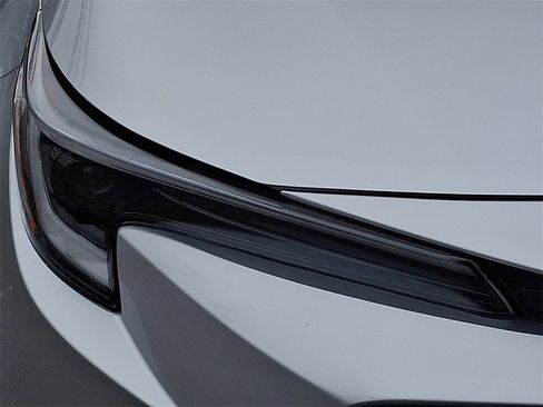 Used 2023 Toyota Corolla SE image 9