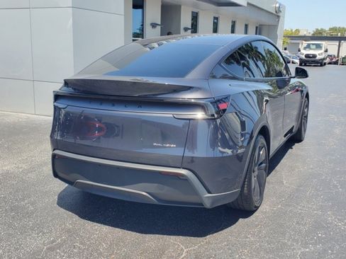 Used 2026 Tesla Model Y Long Range AWD/4WD image 7