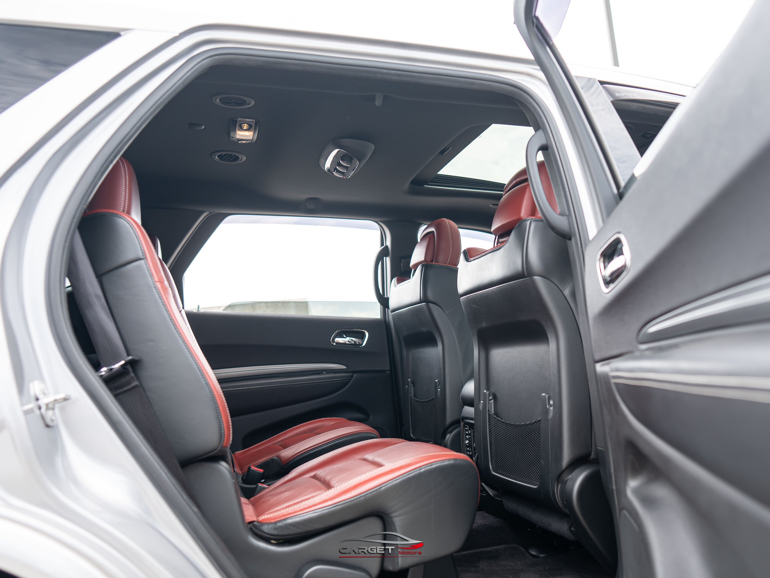 Used 2018 Dodge Durango SRT AWD/4WD image 19
