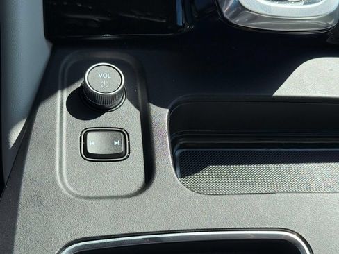 Certified 2025 Acura MDX SH-AWD w/ Technology Package image 24
