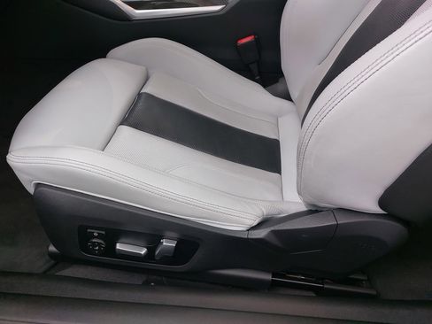 Used 2022 BMW M4 Coupe RWD image 28