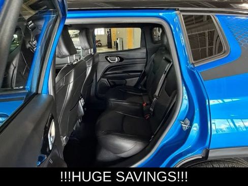 Used 2022 Jeep Compass Latitude AWD/4WD image 19
