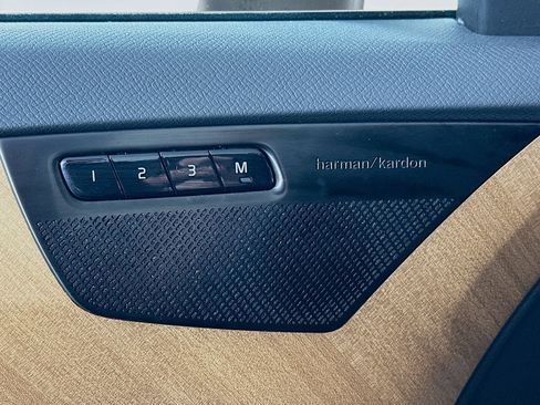 Used 2024 Volvo XC90 B6 Plus w/ Protection Package Premier image 19