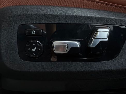 Used 2025 BMW X5 M60i AWD/4WD image 12