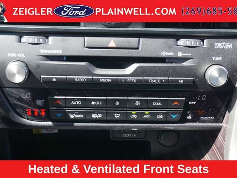Used 2022 Lexus RX 450h AWD w/ Luxury Package image 21
