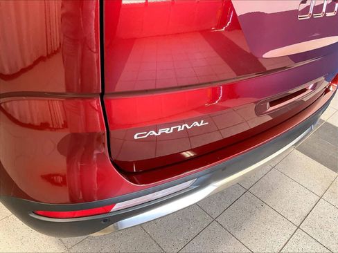 Used 2023 Kia Carnival SX Prestige FWD image 29