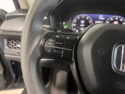 Used 2023 Honda Accord EX image 25