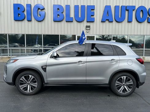 Used 2021 Mitsubishi Outlander Sport ES image 2