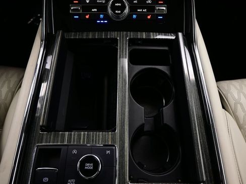 Used 2023 Lincoln Navigator L Black Label AWD/4WD image 26
