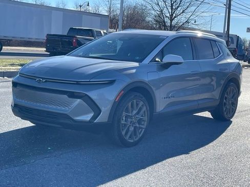 New 2026 Chevrolet Equinox EV LT w/ LPO, Tech Bronze Package image 3
