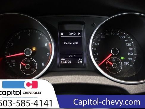 Used 2012 Volkswagen Golf 2-Door FWD image 15