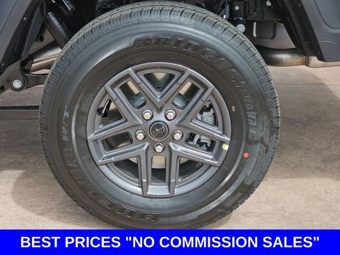 New 2026 Jeep Gladiator Sport AWD/4WD image 36