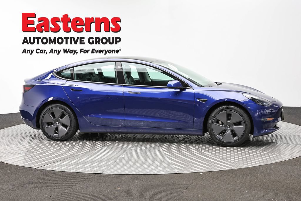 Used 2021 Tesla Model 3 Standard Range Plus RWD image 5