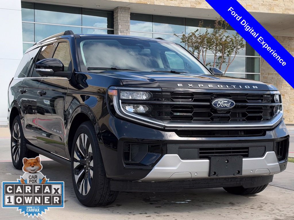 Used 2026 Ford Expedition Platinum w/ Driver's Package AWD/4WD image 17