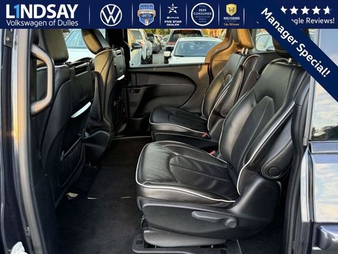 Used 2019 Chrysler Pacifica Limited w/ Advanced Safetytec Group image 13