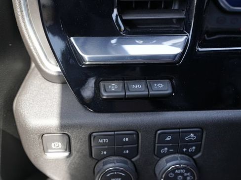 Used 2024 Chevrolet Silverado 1500 High Country w/ High Country Premium Package AWD/4WD image 38