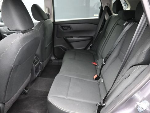 Used 2024 Nissan Rogue S AWD/4WD image 12