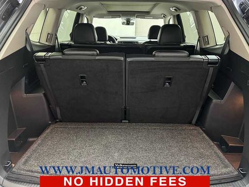 Used 2022 Volkswagen Atlas SEL R-Line image 18