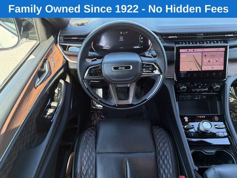 Used 2022 Jeep Grand Cherokee Summit w/ Luxury Tech Group V AWD/4WD image 24