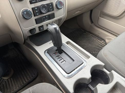 Used 2009 Ford Escape XLT image 19