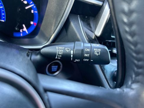 Used 2022 Toyota Corolla Cross XLE FWD image 20