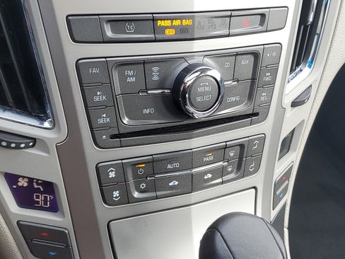 Used 2011 Cadillac CTS Wagon image 25