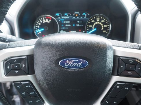 Used 2019 Ford F150 Lariat w/ Equipment Group 502A Luxury image 15