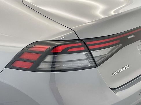 Used 2024 Honda Accord Touring image 16