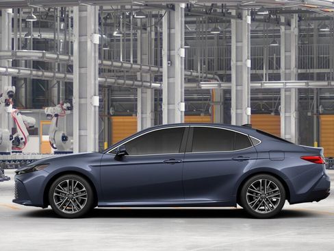 New 2026 Toyota Camry XLE AWD/4WD image 4