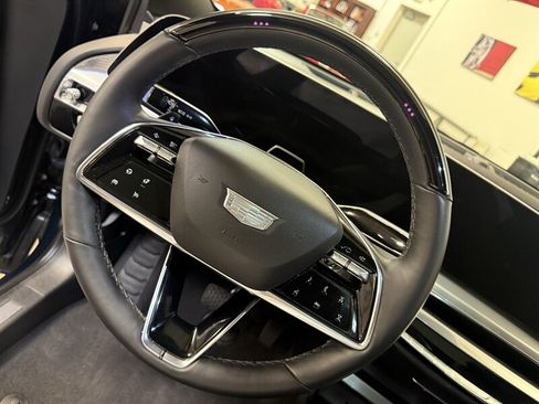 Used 2024 Cadillac Lyriq Sport AWD/4WD image 25
